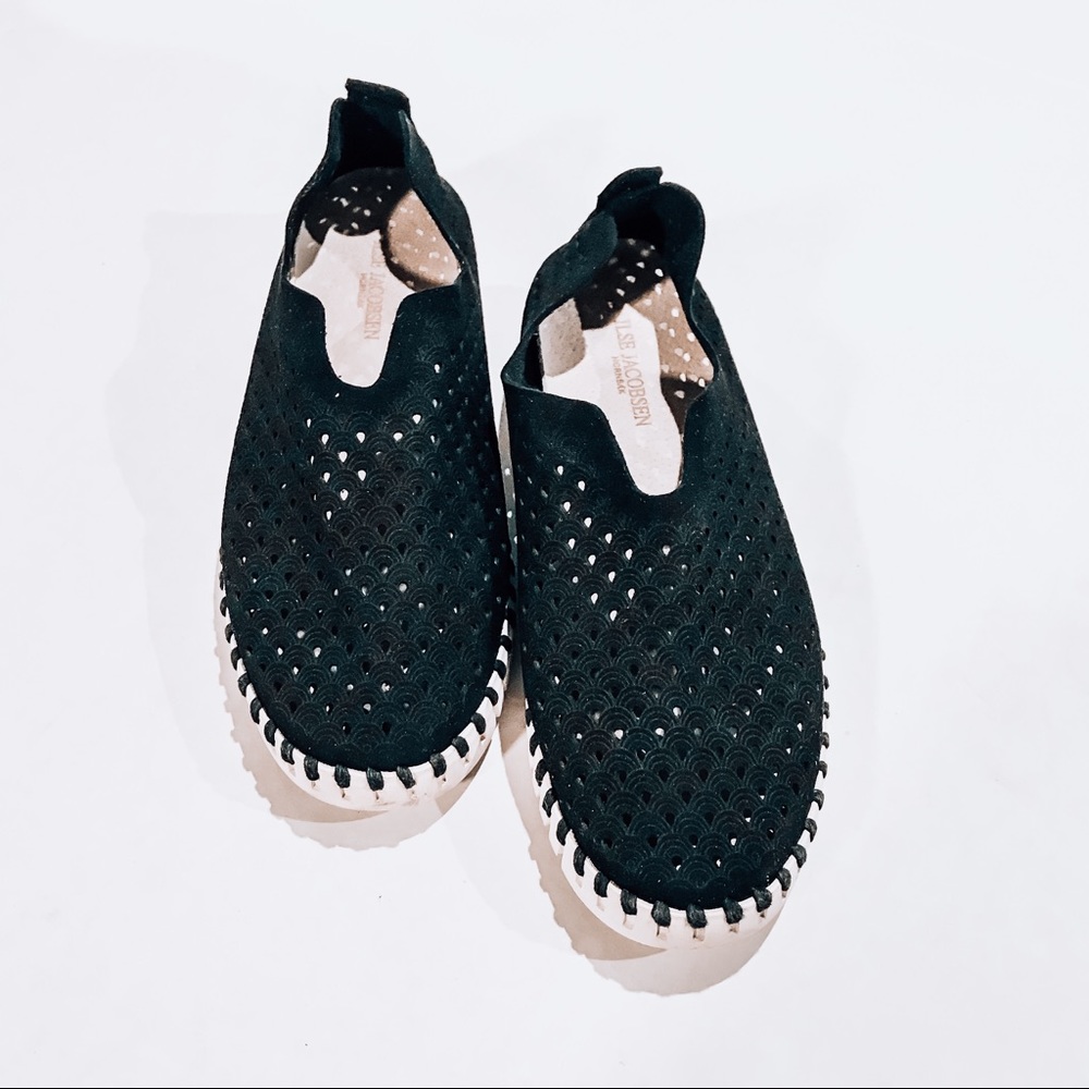 Isle Jacobsen black shoes with white soles size 38